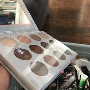 PUR SOIREE’ DIARIES eye shadow compact